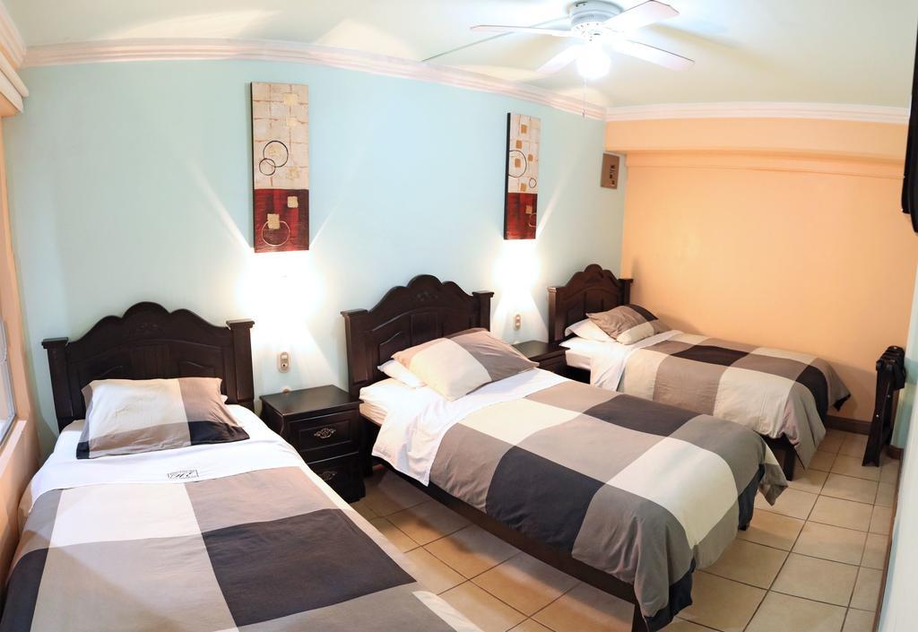 Hotel Eskalima Alajuela Buitenkant foto