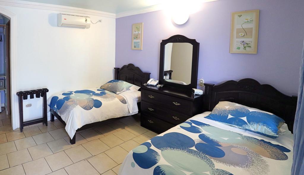 Hotel Eskalima Alajuela Buitenkant foto