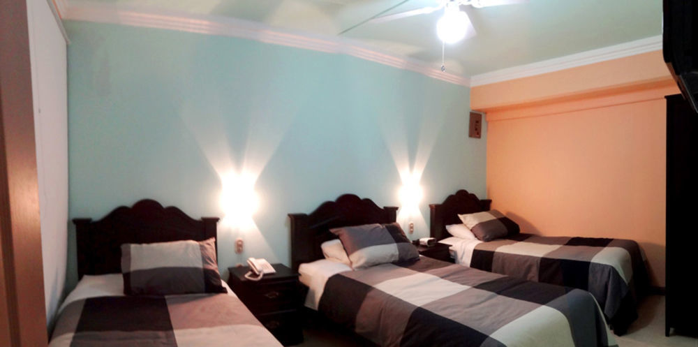 Hotel Eskalima Alajuela Buitenkant foto
